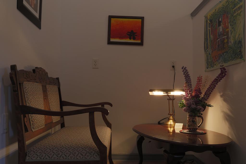 Meems Elliston B&B エクステリア 写真