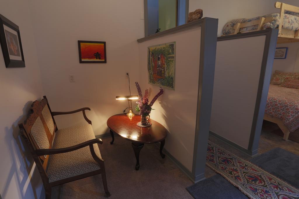 Meems Elliston B&B エクステリア 写真