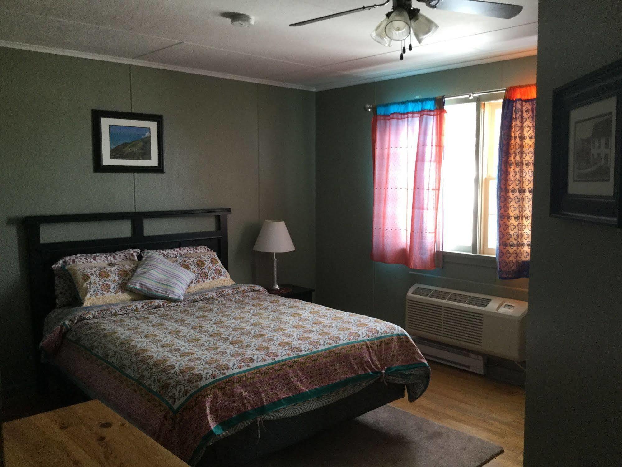 Meems Elliston B&B エクステリア 写真