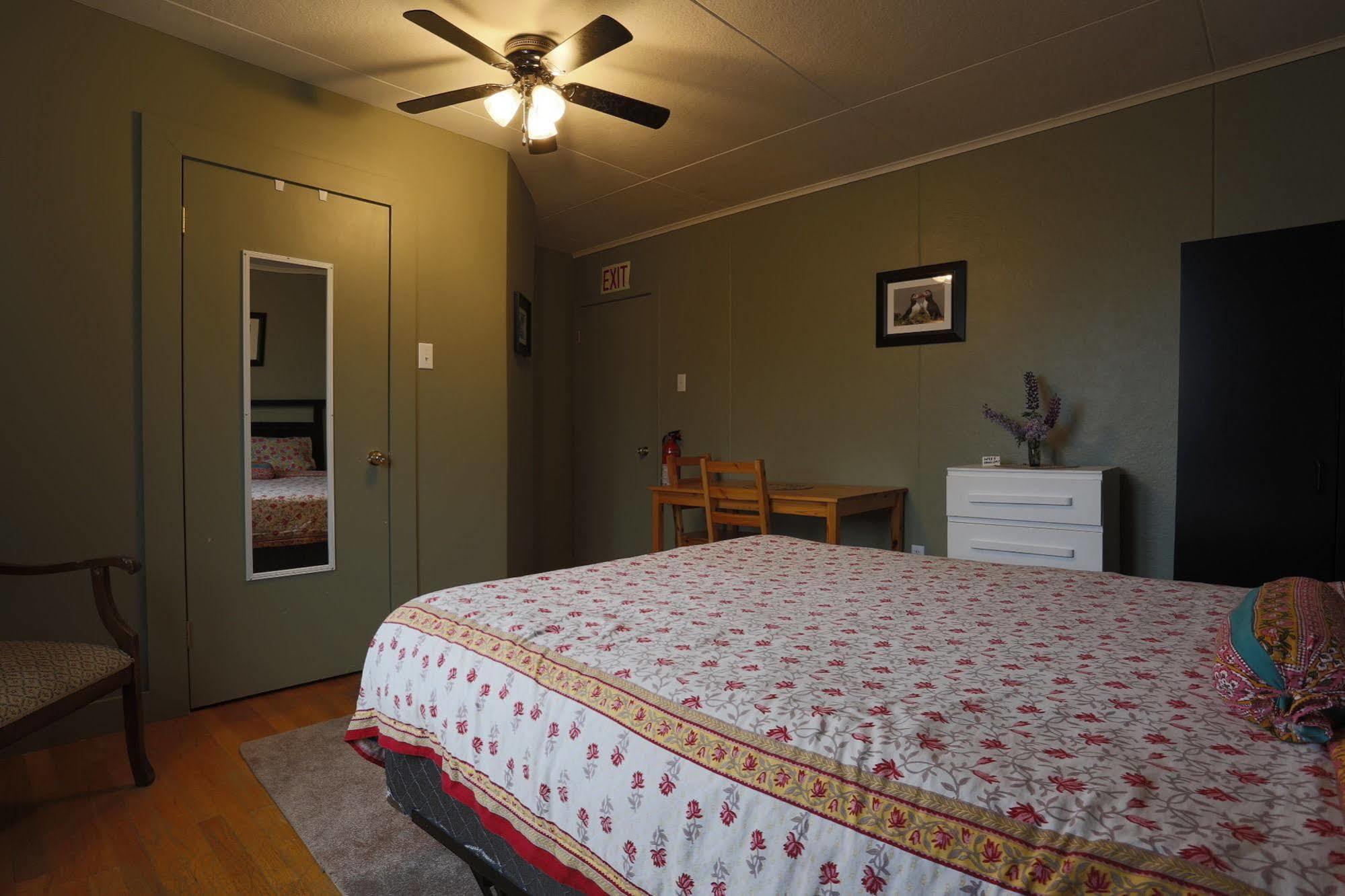 Meems Elliston B&B エクステリア 写真