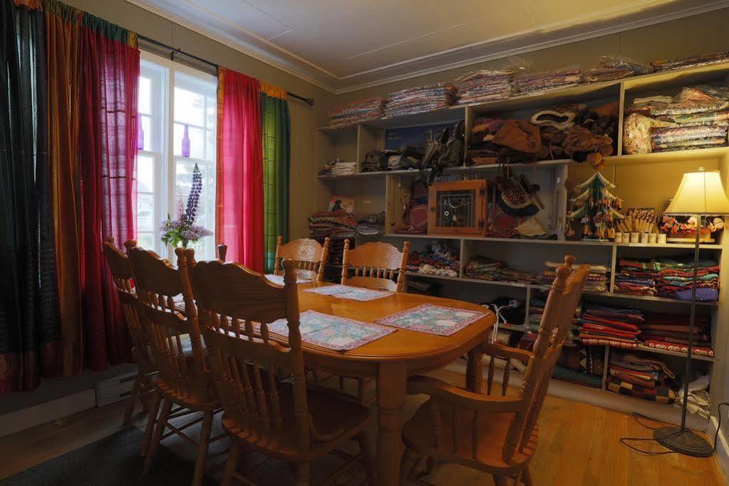 Meems Elliston B&B エクステリア 写真